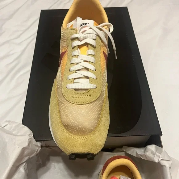 Men’s Nike Shoes - Picture 8 of 10